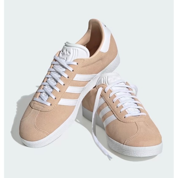 adidas Shoes - NWOT/B Adidas Gazelle Women Beige Suede Classic Sneakers Shoes Size 7.5 US